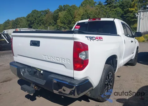 2016 Toyota Tundra Sr5 5.7L V8 z USA, uszkodzony, nr VIN 5TFUY5F11GX572882
